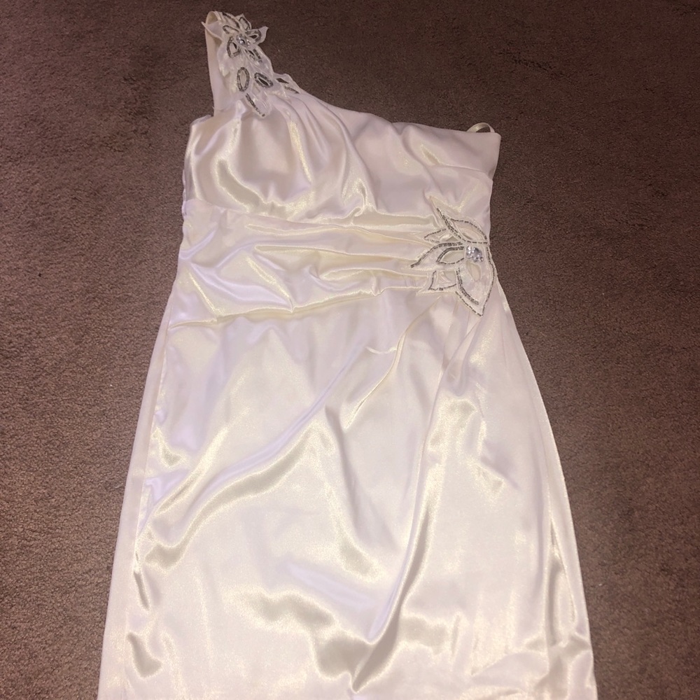 Stunning cream dress